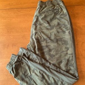 Athleta Brooklyn Lined Joggers Camo